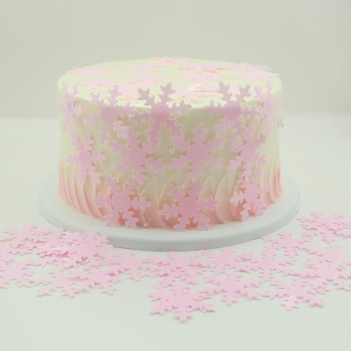 Gyufise 50Pcs Pink Edible Cupcake Cake Toppers Snowflake Cake Decorations for Christmas Winter Frozen Theme Party Supply Decoration